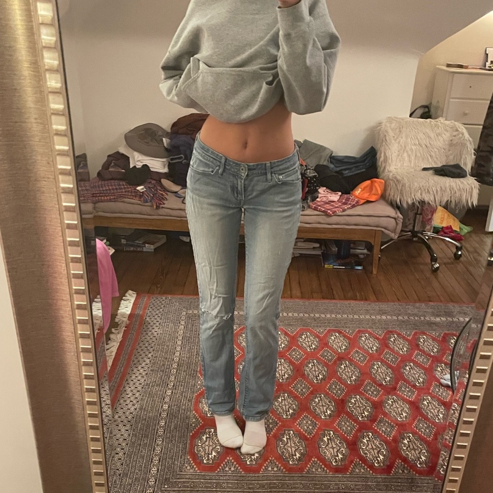 VINTAGE LEVIS JEANS